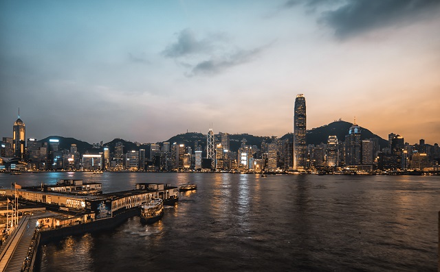 香港高才通計劃續(xù)簽門檻提升，你是否依然符合標準?
